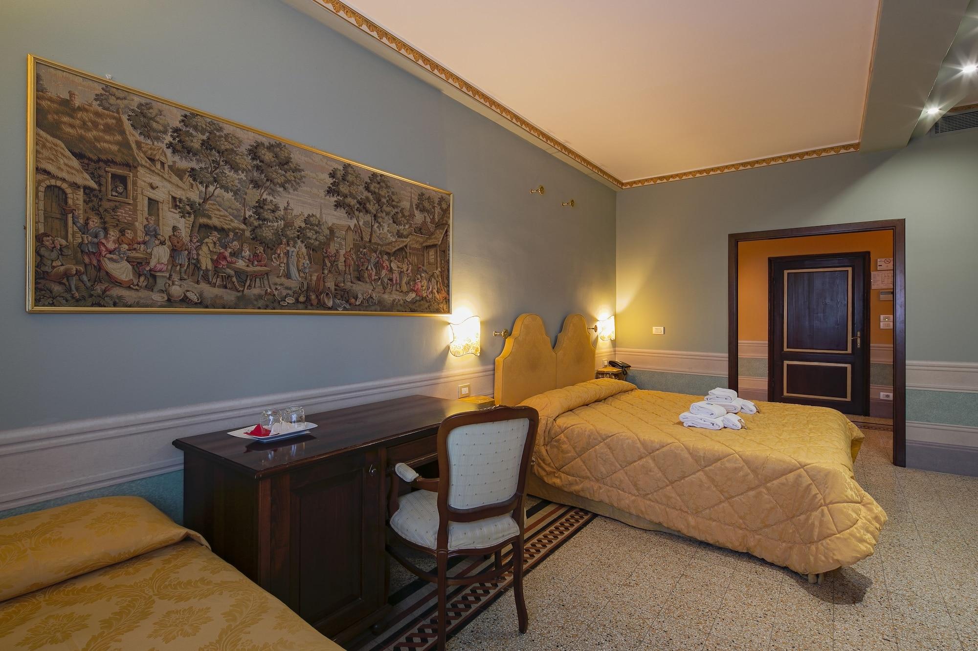 I Portici Hotel - Residenza D'Epoca Arezzo Exterior foto
