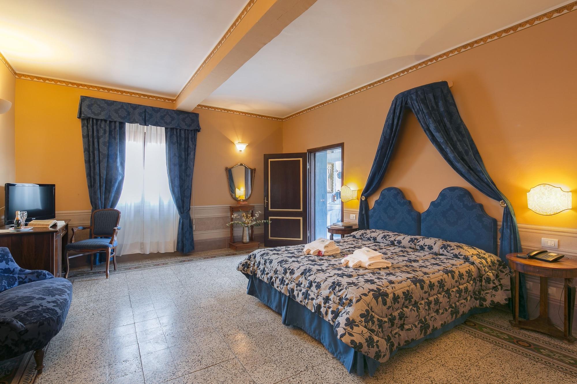 I Portici Hotel - Residenza D'Epoca Arezzo Exterior foto